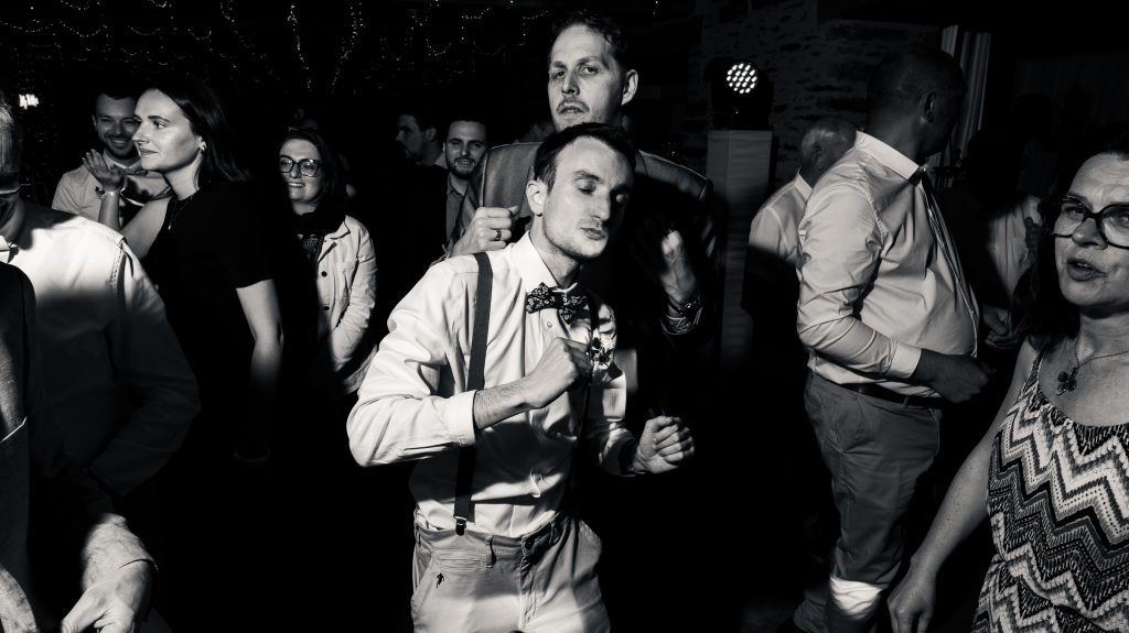 Soirée dansante — mariage au Manoir Morgan à Taupont, photo 10