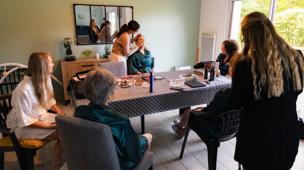 Préparatifs de la mariée — mariage au Manoir Morgan à Taupont, photo 6