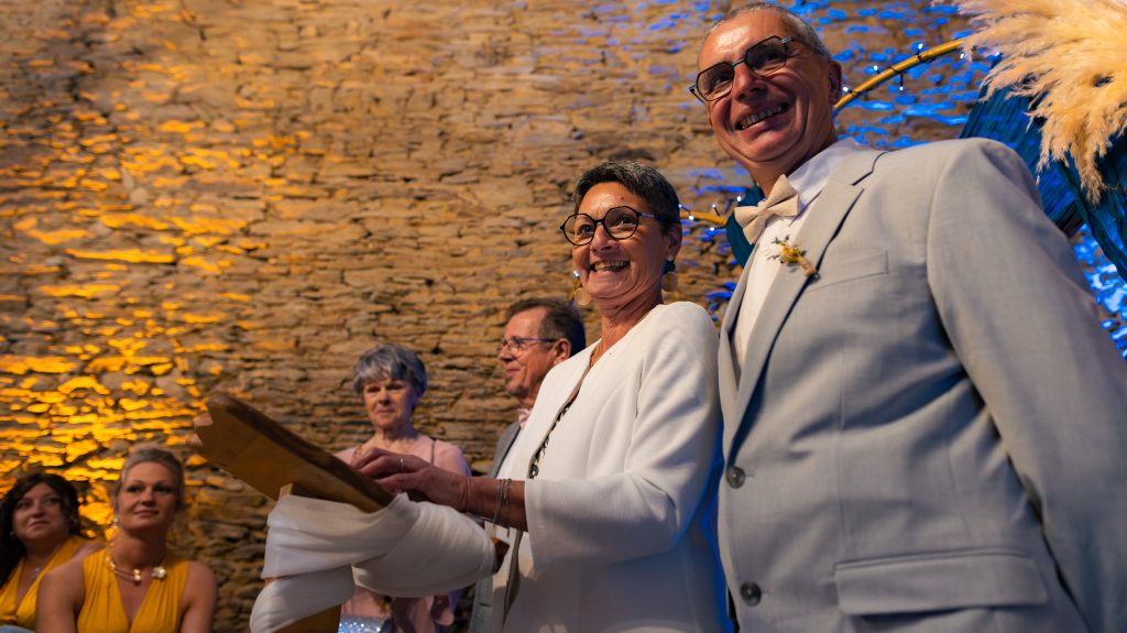 Cérémonie laïque — mariage au Manoir Morgan à Taupont, photo 12