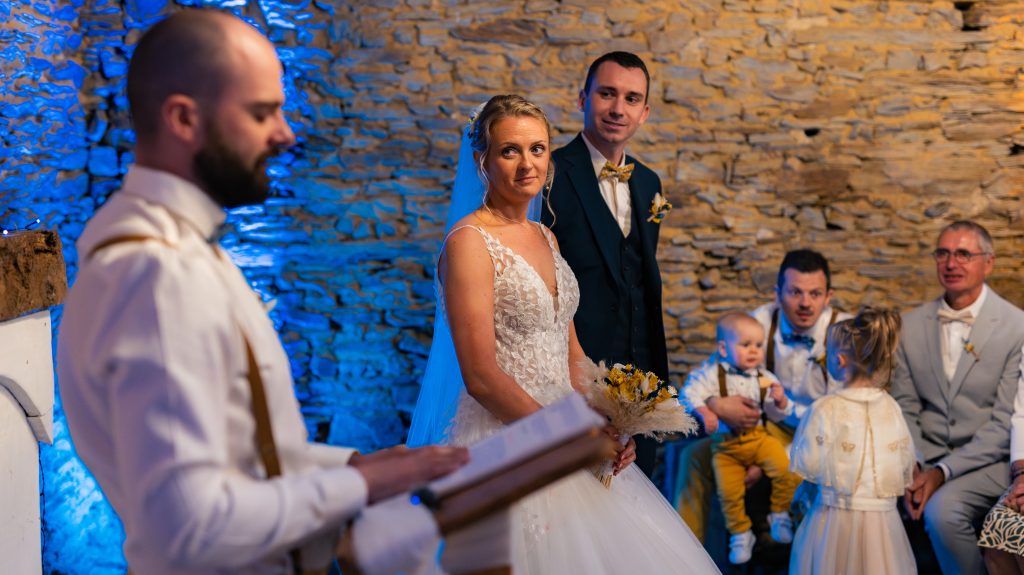 Cérémonie laïque — mariage au Manoir Morgan à Taupont, photo 28