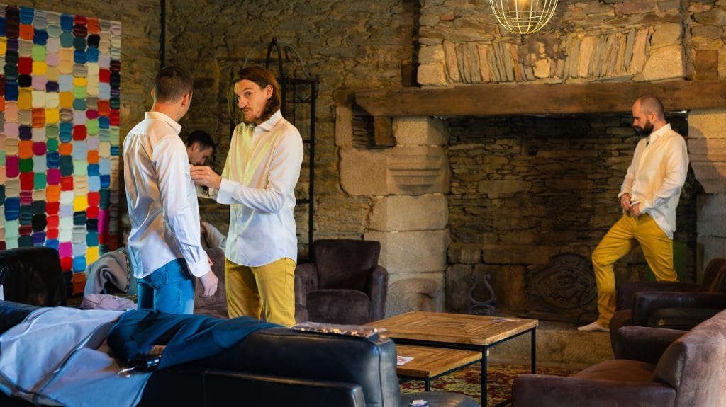 Préparatifs du marié — mariage au Manoir Morgan à Taupont, photo 1
