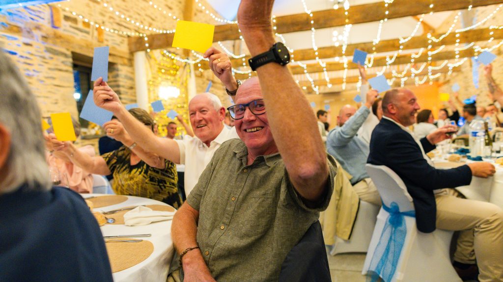 Repas et animations de la soirée — mariage au Manoir Morgan à Taupont, photo 2