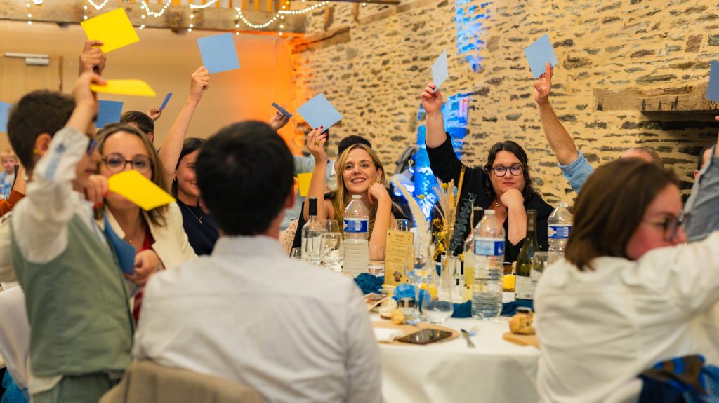 Repas et animations de la soirée — mariage au Manoir Morgan à Taupont, photo 4
